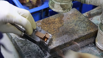 General pressure gauge workshop