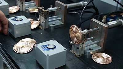Capsule pressure gauge workshop